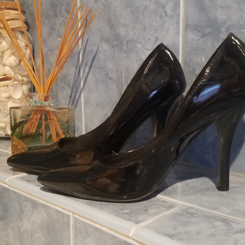 Black patent leather dress shoes